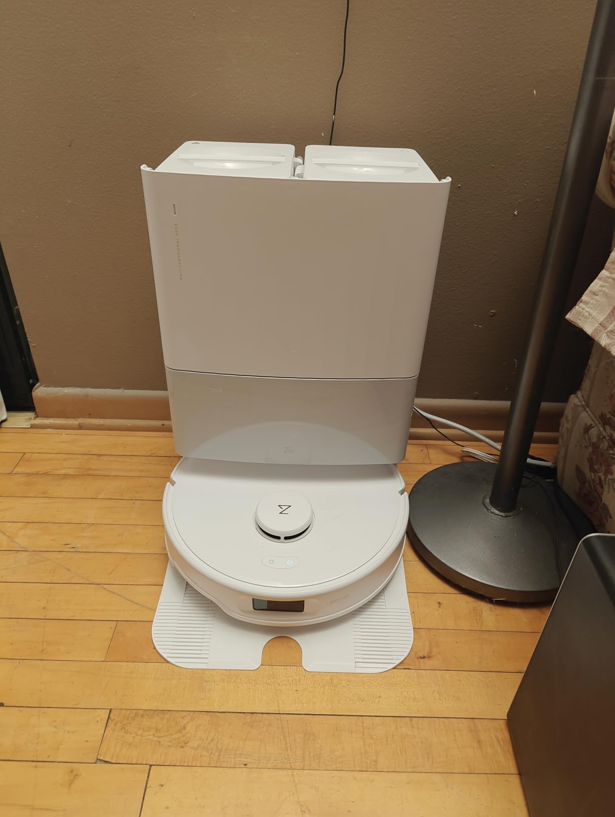 roborock Qrevo Edge 2 Robot Vacuum and Mop, 25,000Pa, 3.14'' Ultra-Slim customer photo 1