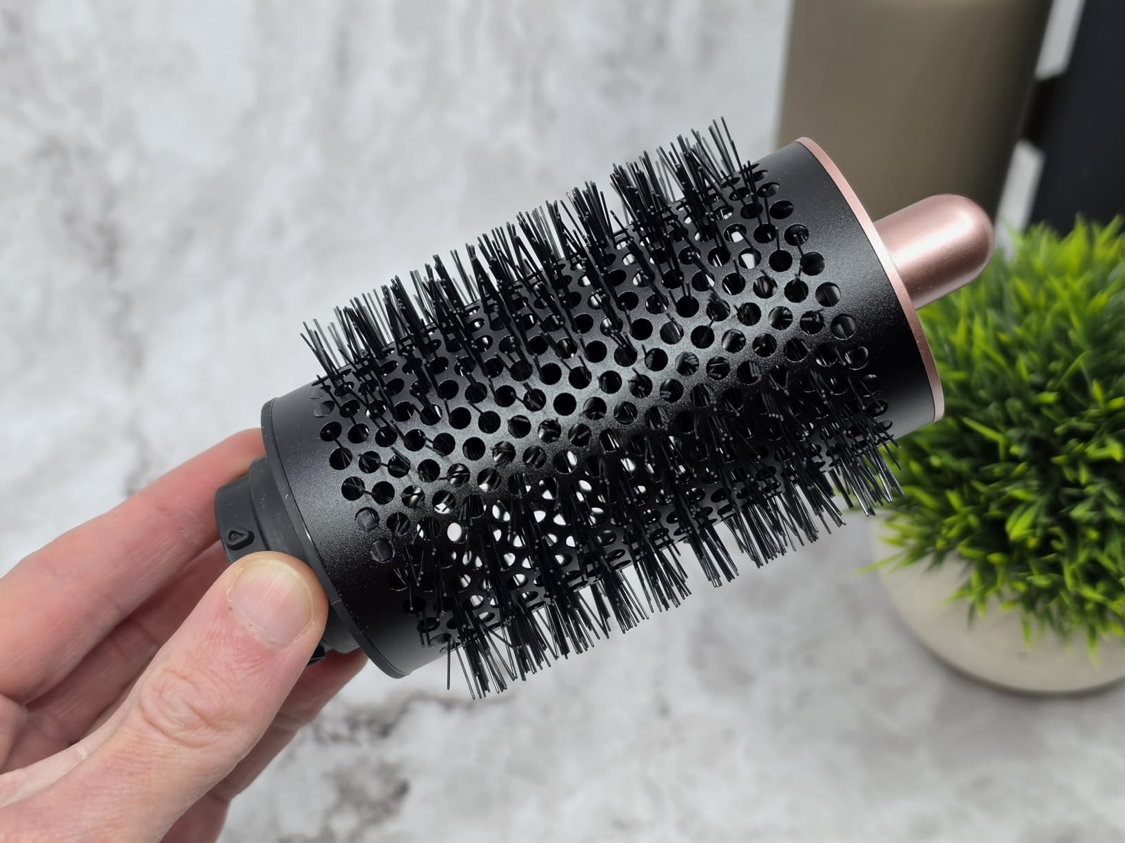 Dyson Airwrap™ Large round volumizing brush Black/Rosé customer photo 2