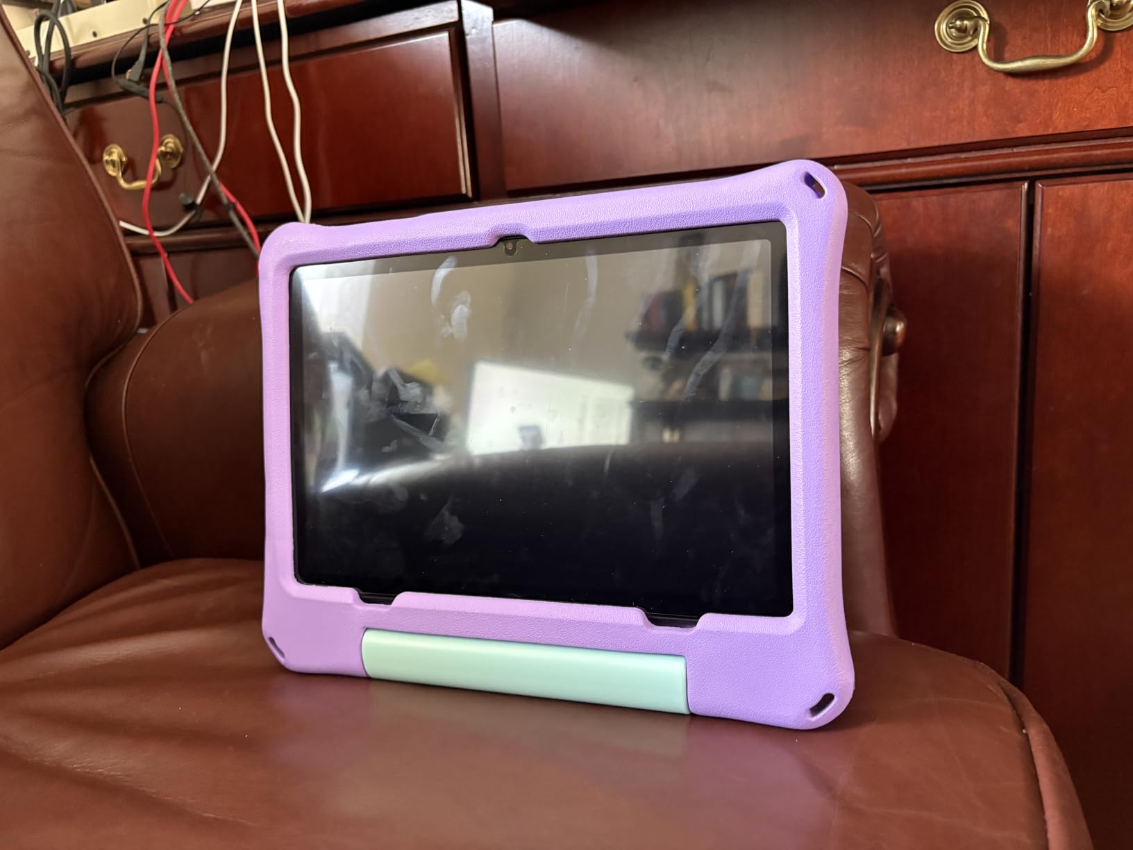 Kids Tablet, Android 16 Tablet for Kids 10 inch Octa-Core with Case, 30GB RAM 64GB ROM 2TB TF Card Expandable for Kids, Parental Control, Dual Camera, BT5.4, WiFi, Gift (Purple) customer photo 1