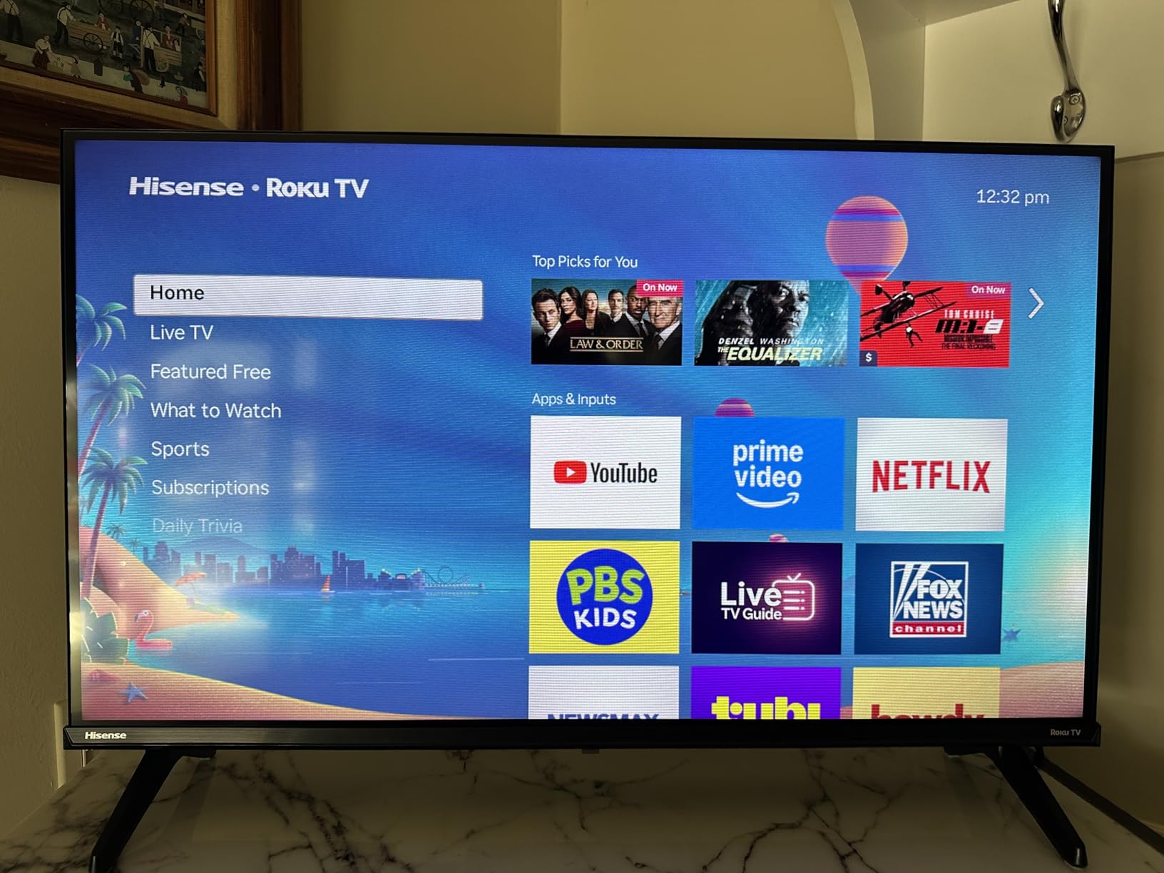 Hisense 40-Inch Class QD4SR Series Hi-QLED FHD Smart Roku TV (40QD4SR, 2026 Model) – Hi-QLED Color, Dolby Audio, Compatible with Alexa, Full Array LED, Slim Bezel Design customer photo 2