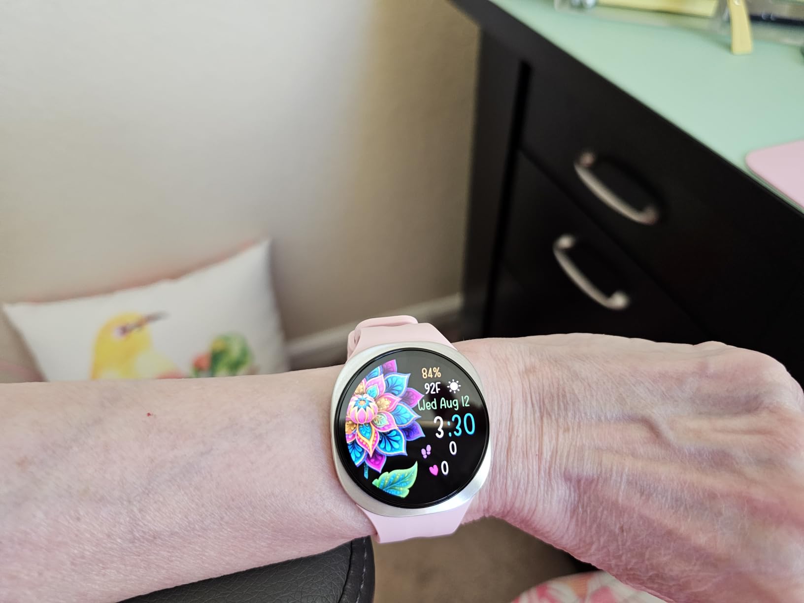 Samsung Galaxy Watch9, Graphite, 40mm Bluetooth Smartwatch customer photo 1