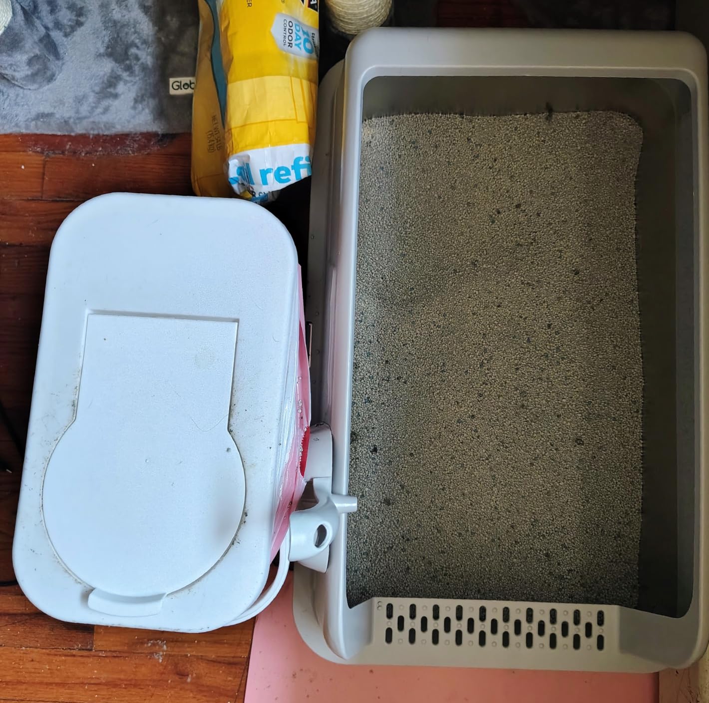 Self Cleaning Open Top Automatic Multiple Cat Litter Box, White customer photo 1